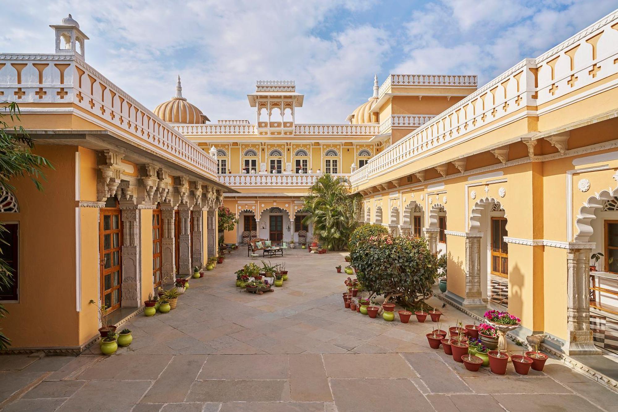Dev Shree Deogarh Hotel Devgarh  Buitenkant foto