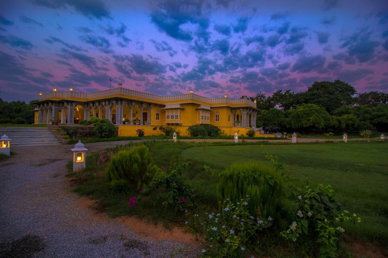 Dev Shree Deogarh Hotel Devgarh  Buitenkant foto